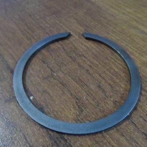 Ring, retaining front