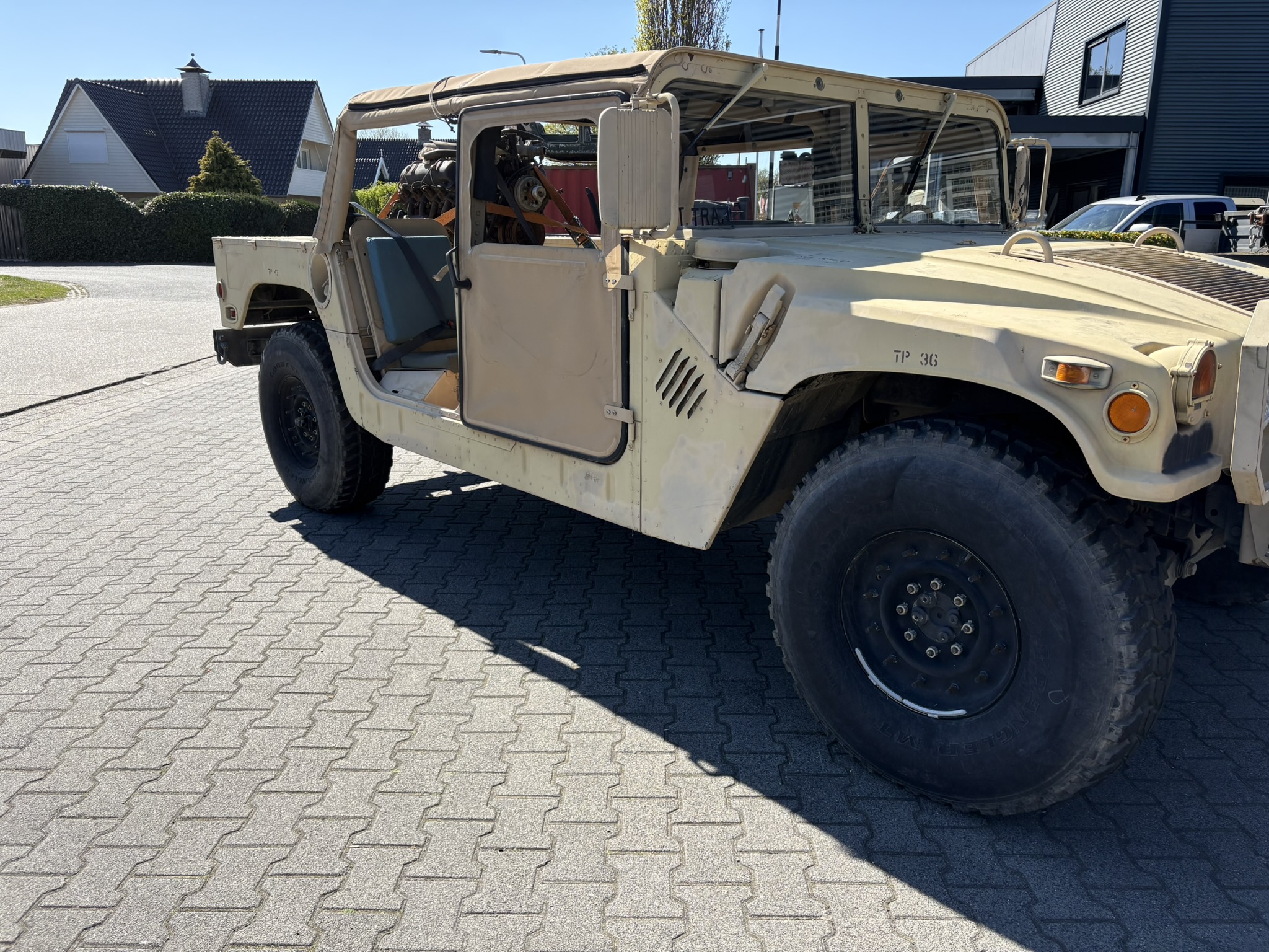 M998 Soft Top 4 Man - Image 4