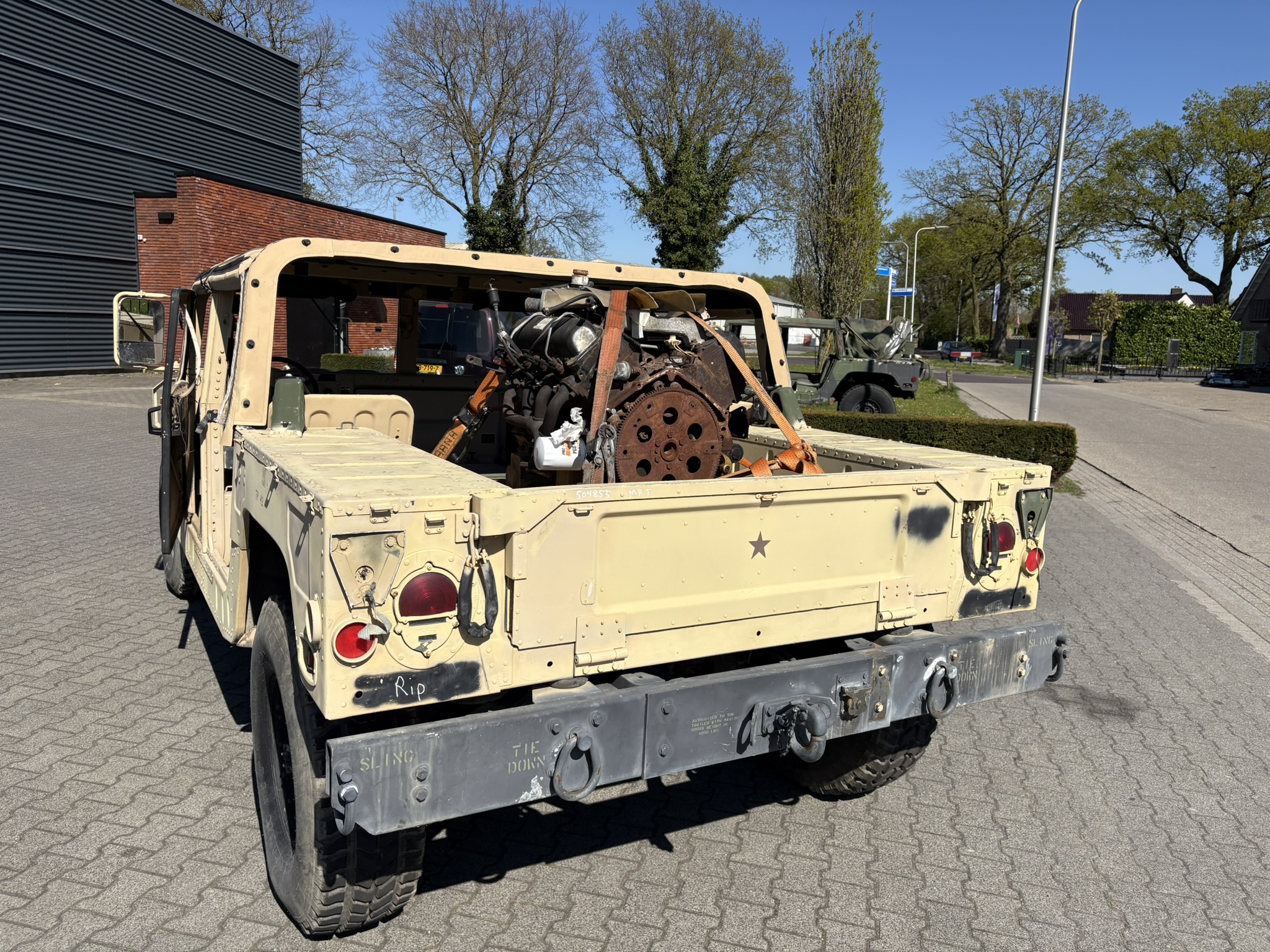 M998 Soft Top 4 Man - Image 2